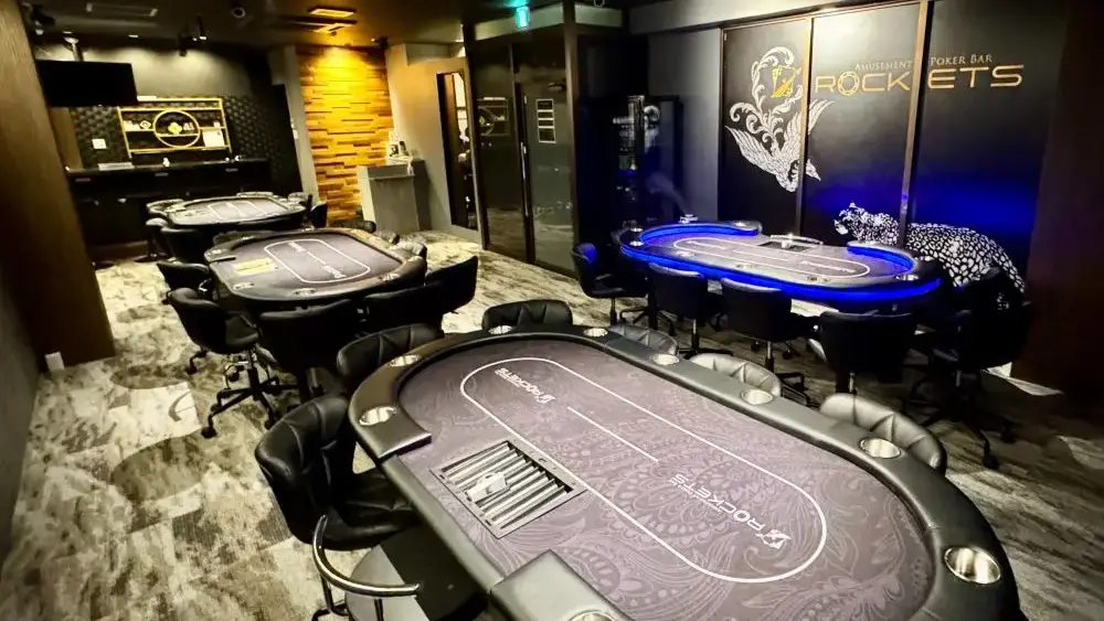 大阪・堺市深井のポーカールーム、ROCKETSの店内画像