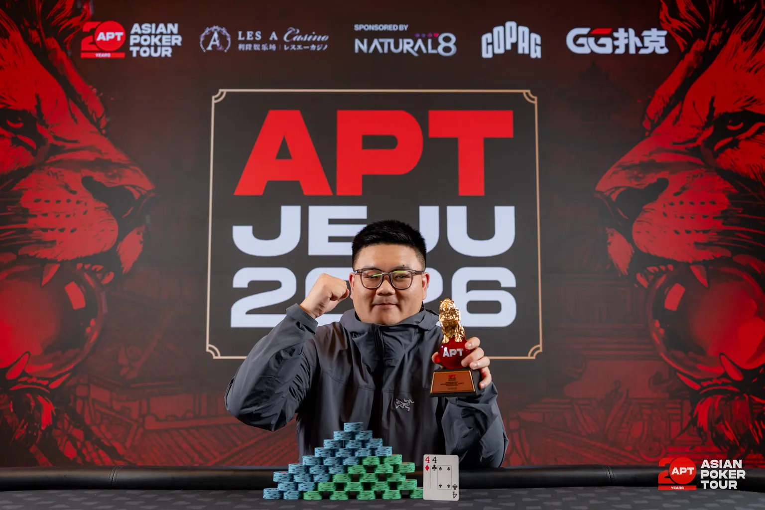 JOPT協賛の「NL Hold'em - Freezeout」で優勝したシュウ・リウさん