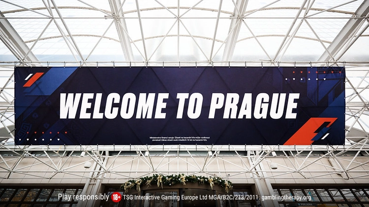 2025年EPT Pragueの会場に掲げられたウェルカムバナー
